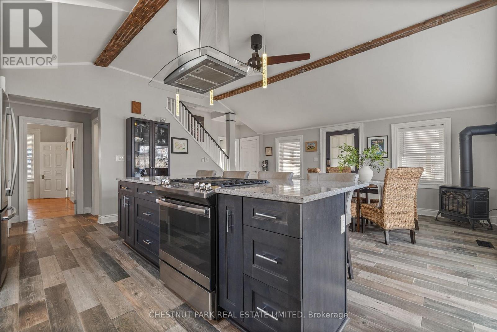 14782 Loyalist Parkway, Prince Edward County, Ontario  K0K 1G0 - Photo 12 - X12876878