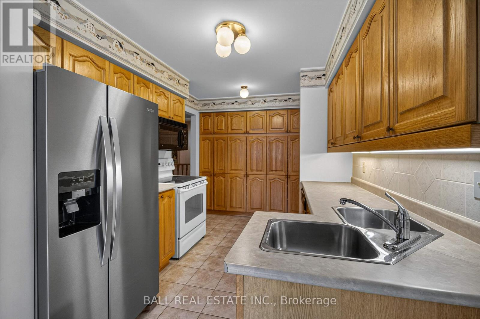 26 Island Bay Drive, Kawartha Lakes, Ontario  K0M 1A0 - Photo 12 - X12876996