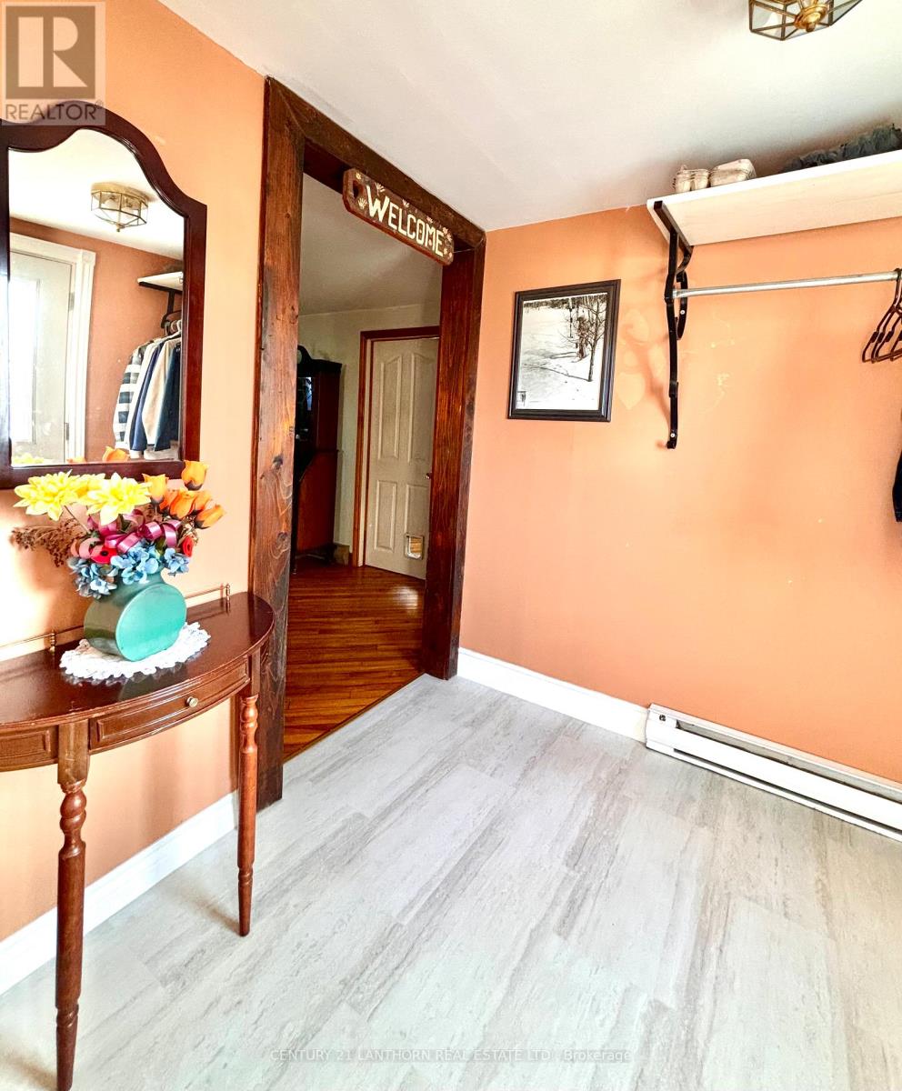 1868 County Road 14 Road, Prince Edward County, Ontario  K0K 1A0 - Photo 14 - X12877056