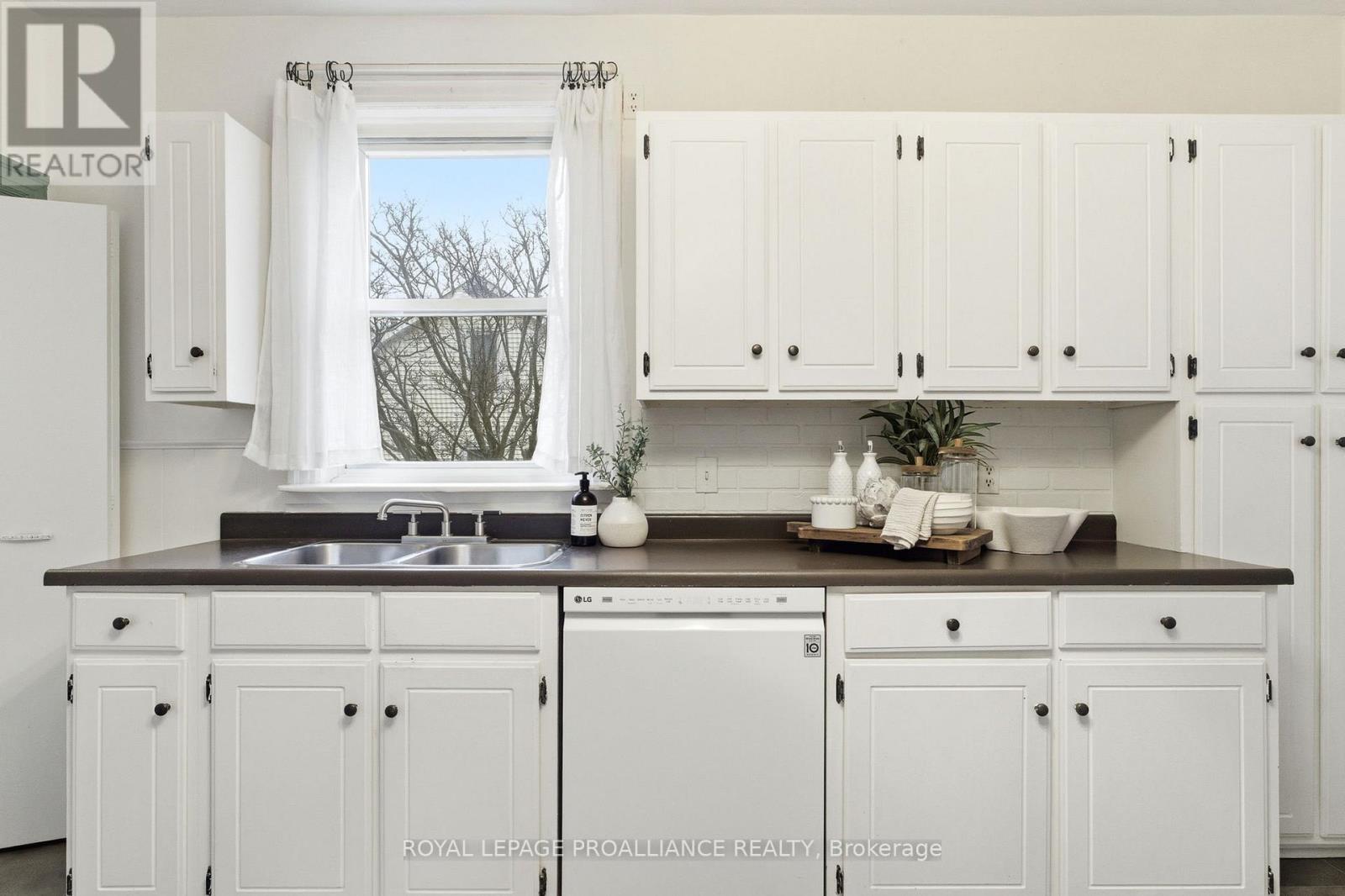 383 Mathew Street, Cobourg, Ontario  K9A 3E6 - Photo 19 - X12877062