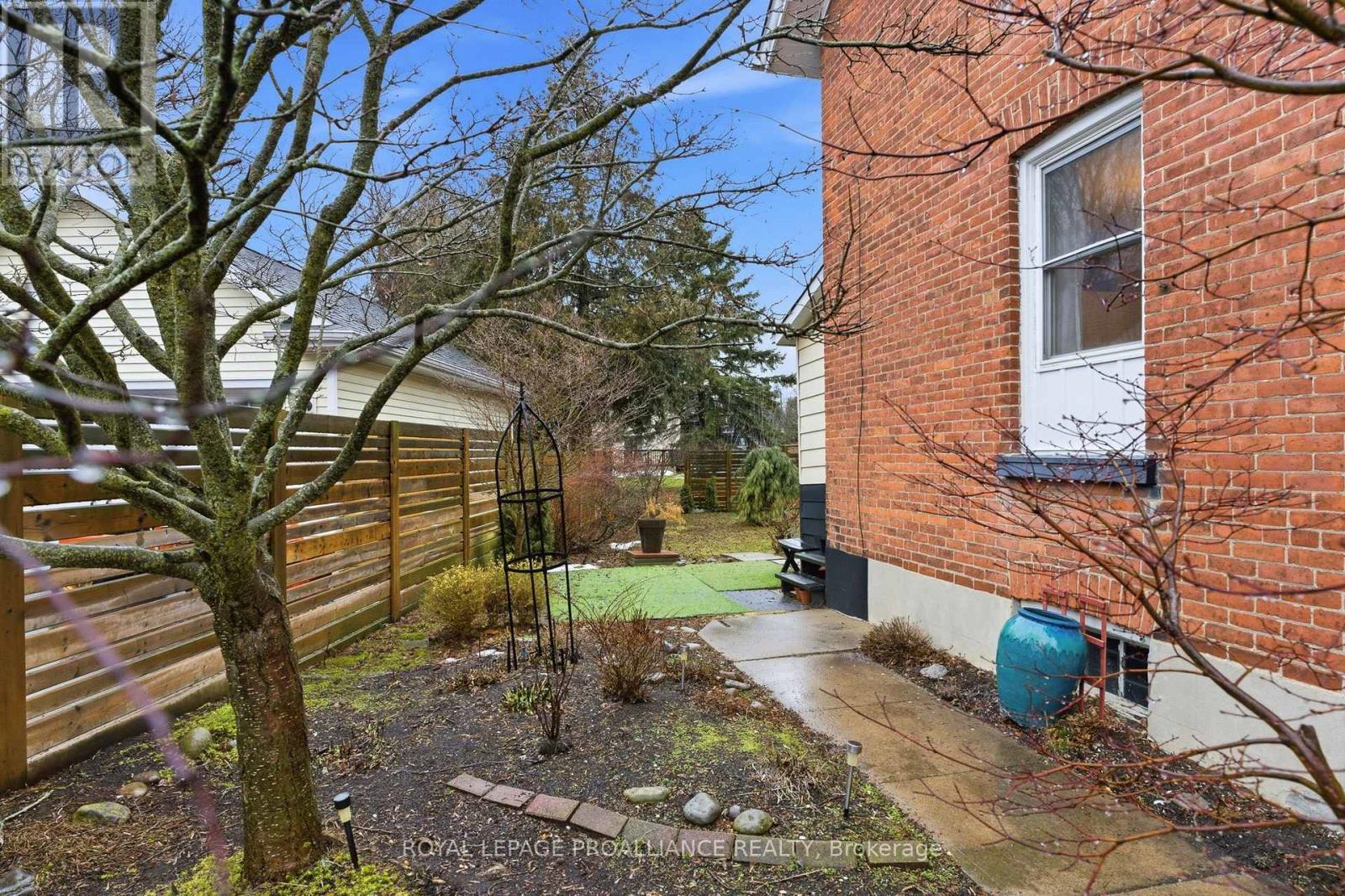 383 Mathew Street, Cobourg, Ontario  K9A 3E6 - Photo 39 - X12877062