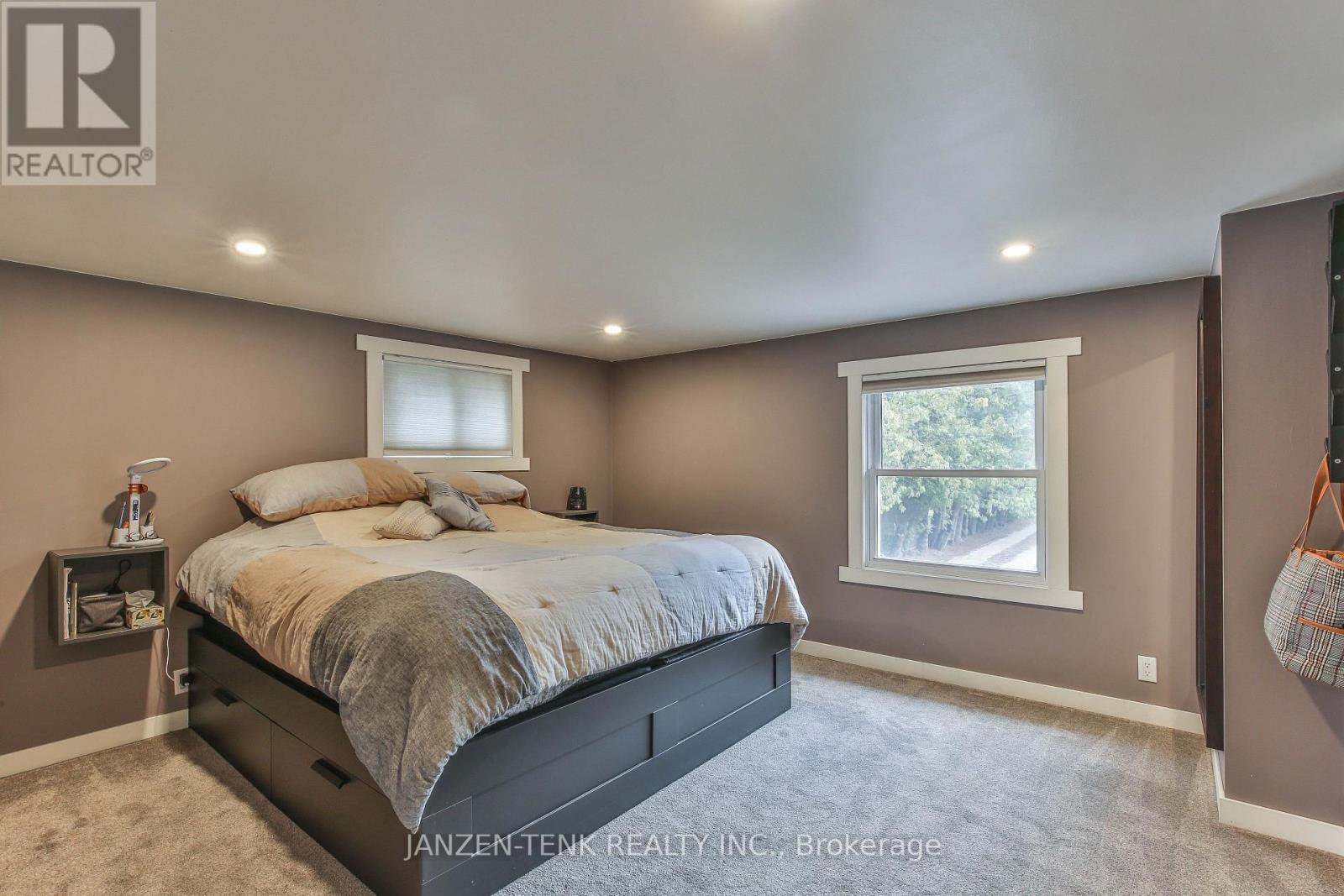 9114 Rogers Road, Malahide, Ontario  N5H 2R4 - Photo 18 - X12877072