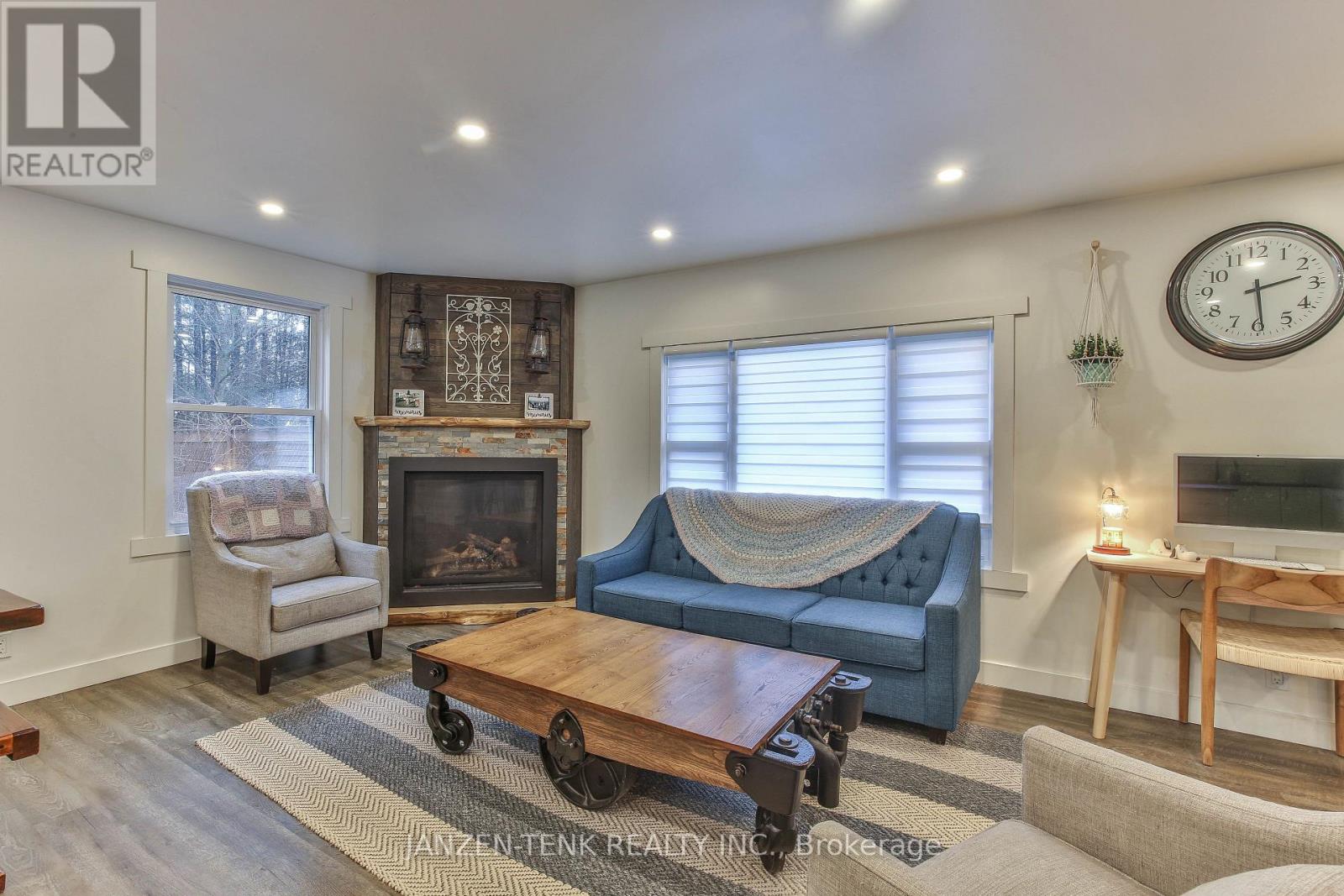 9114 Rogers Road, Malahide, Ontario  N5H 2R4 - Photo 6 - X12877072