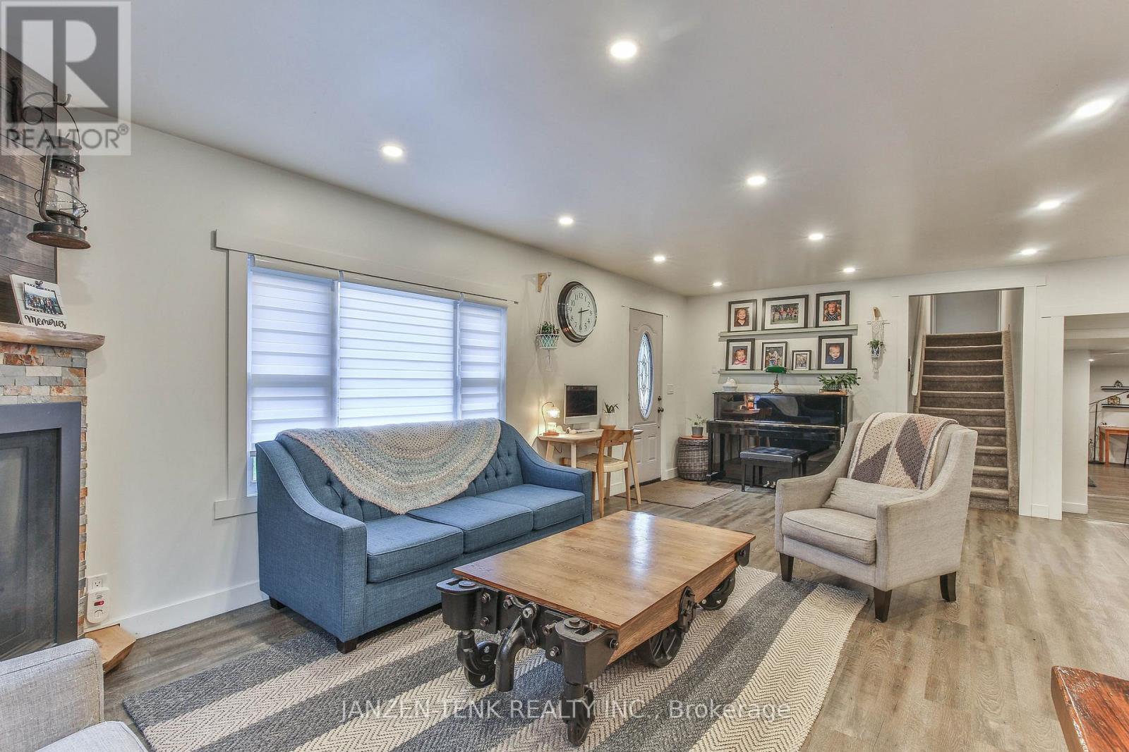 9114 Rogers Road, Malahide, Ontario  N5H 2R4 - Photo 8 - X12877072