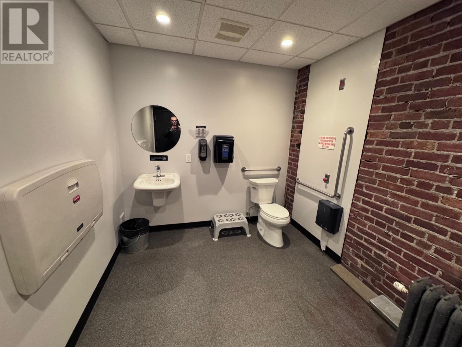 200 Red River Rd, Thunder Bay, Ontario  P7B 1A4 - Photo 18 - TB253377