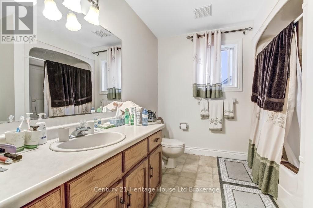 51 Haida Place, Woodstock, Ontario  N4T 1R8 - Photo 16 - X12875402