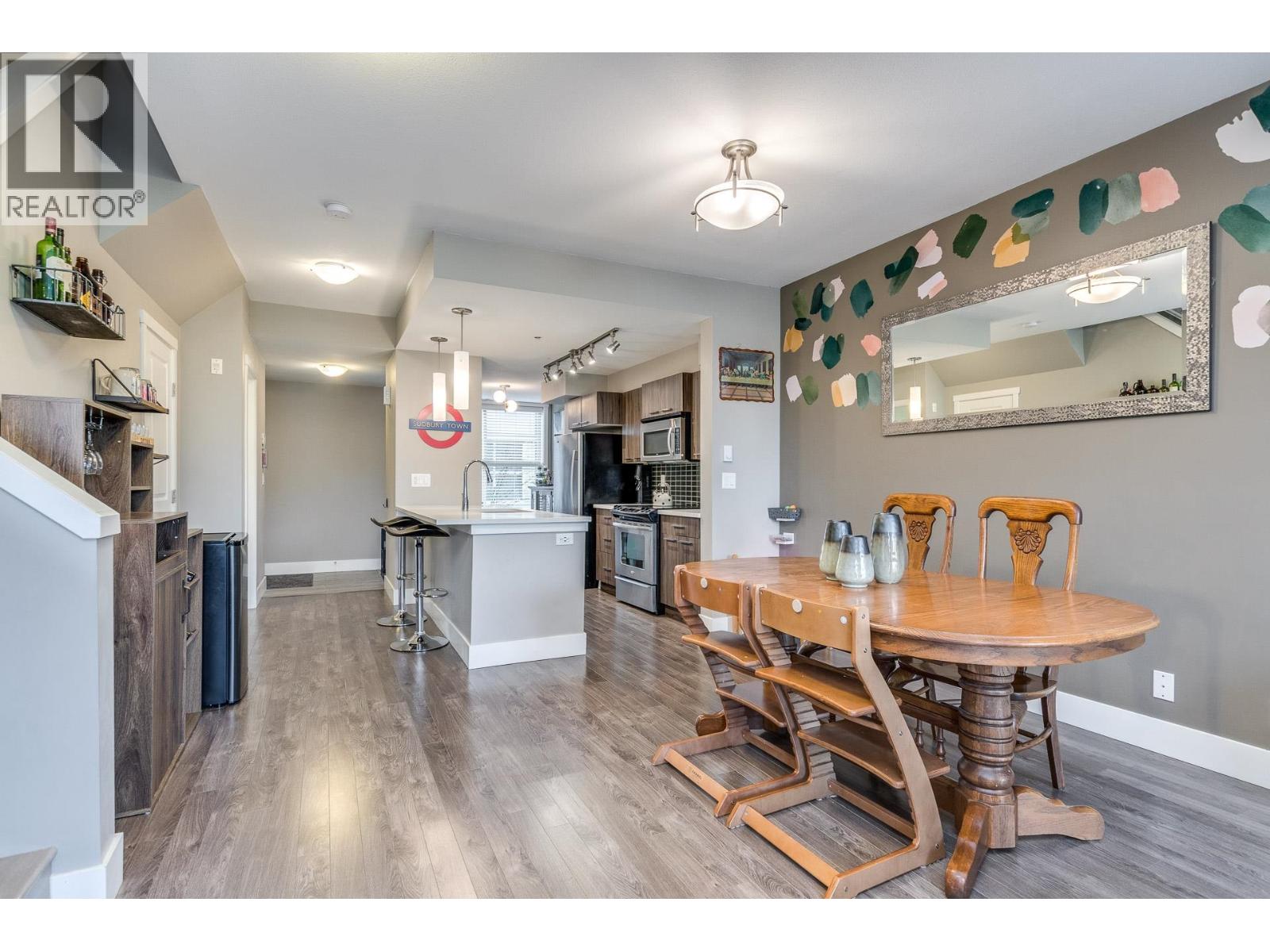 208 2110 Rowland Street, Port Coquitlam, British Columbia  V3C 0C2 - Photo 10 - R3088472