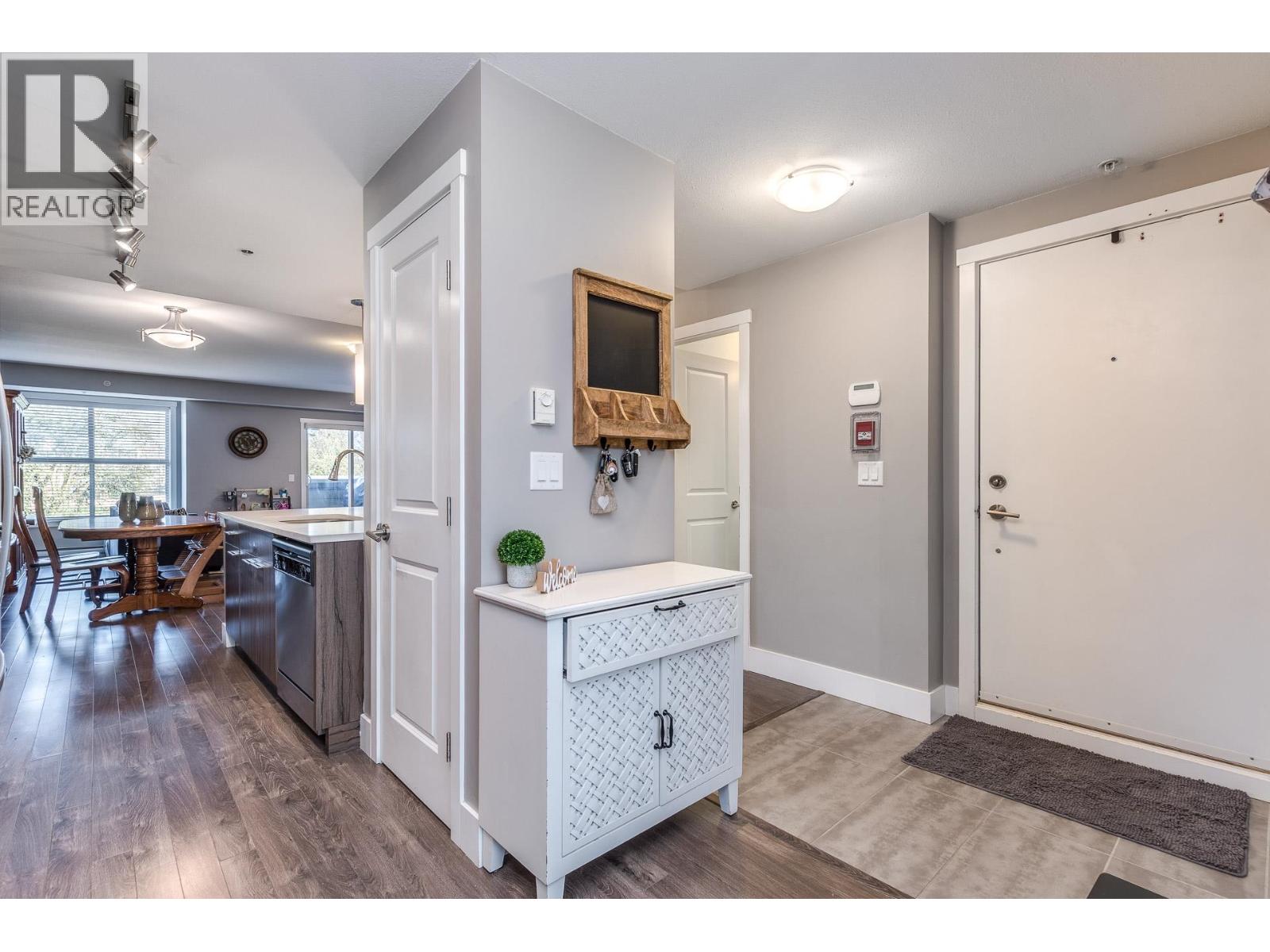 208 2110 Rowland Street, Port Coquitlam, British Columbia  V3C 0C2 - Photo 13 - R3088472