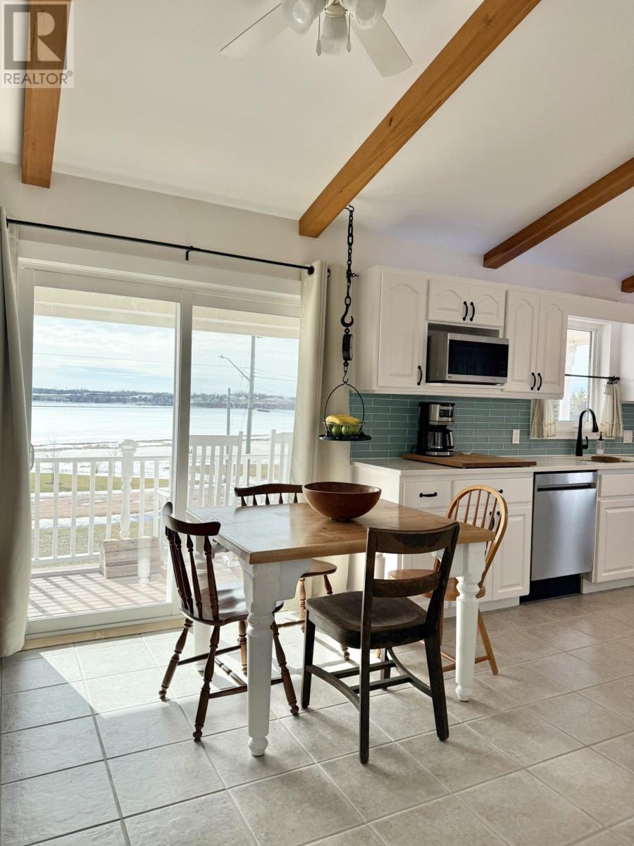 8 Burns Avenue, Stanley Bridge, Prince Edward Island  C0A 1N0 - Photo 11 - 202604455