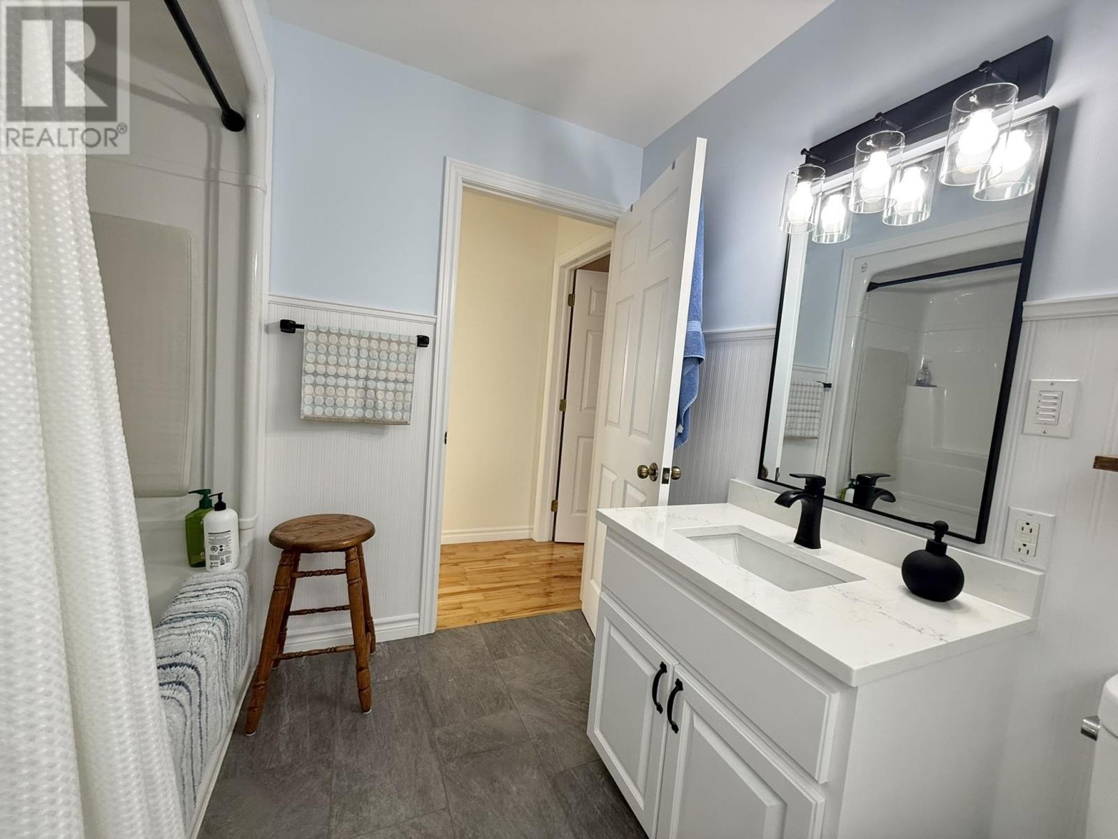 8 Burns Avenue, Stanley Bridge, Prince Edward Island  C0A 1N0 - Photo 28 - 202604455