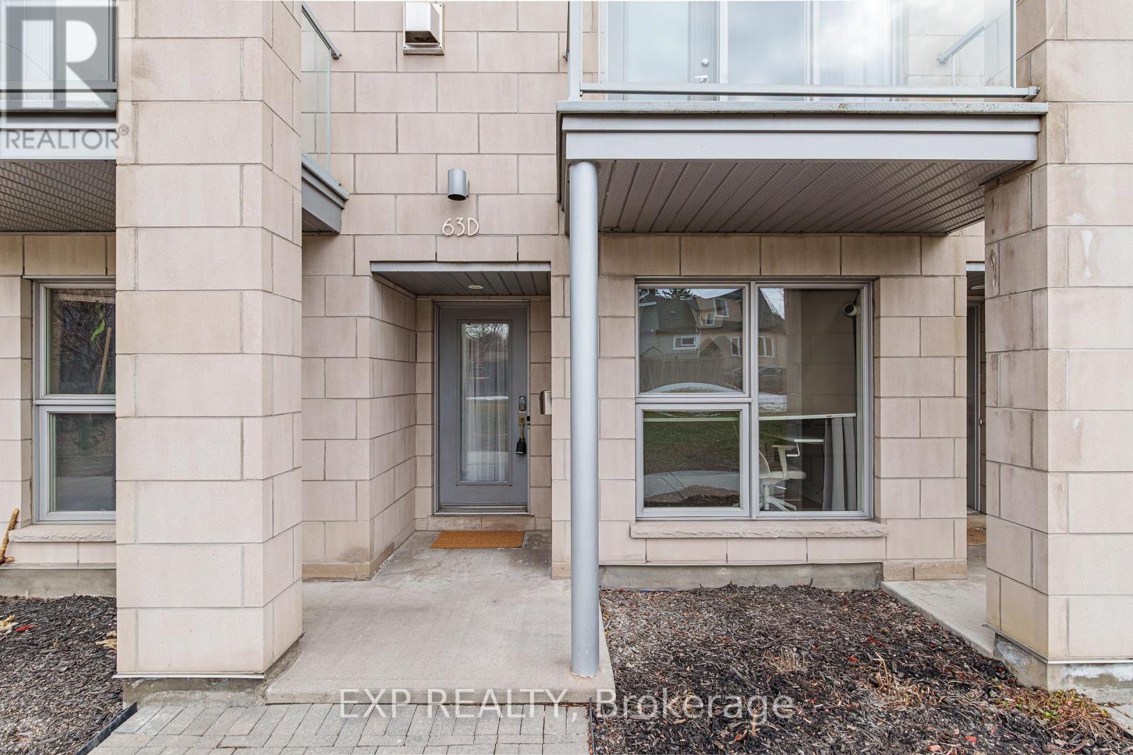 D - 63 Young Street, Ottawa, Ontario  K1S 5T5 - Photo 2 - X12876874