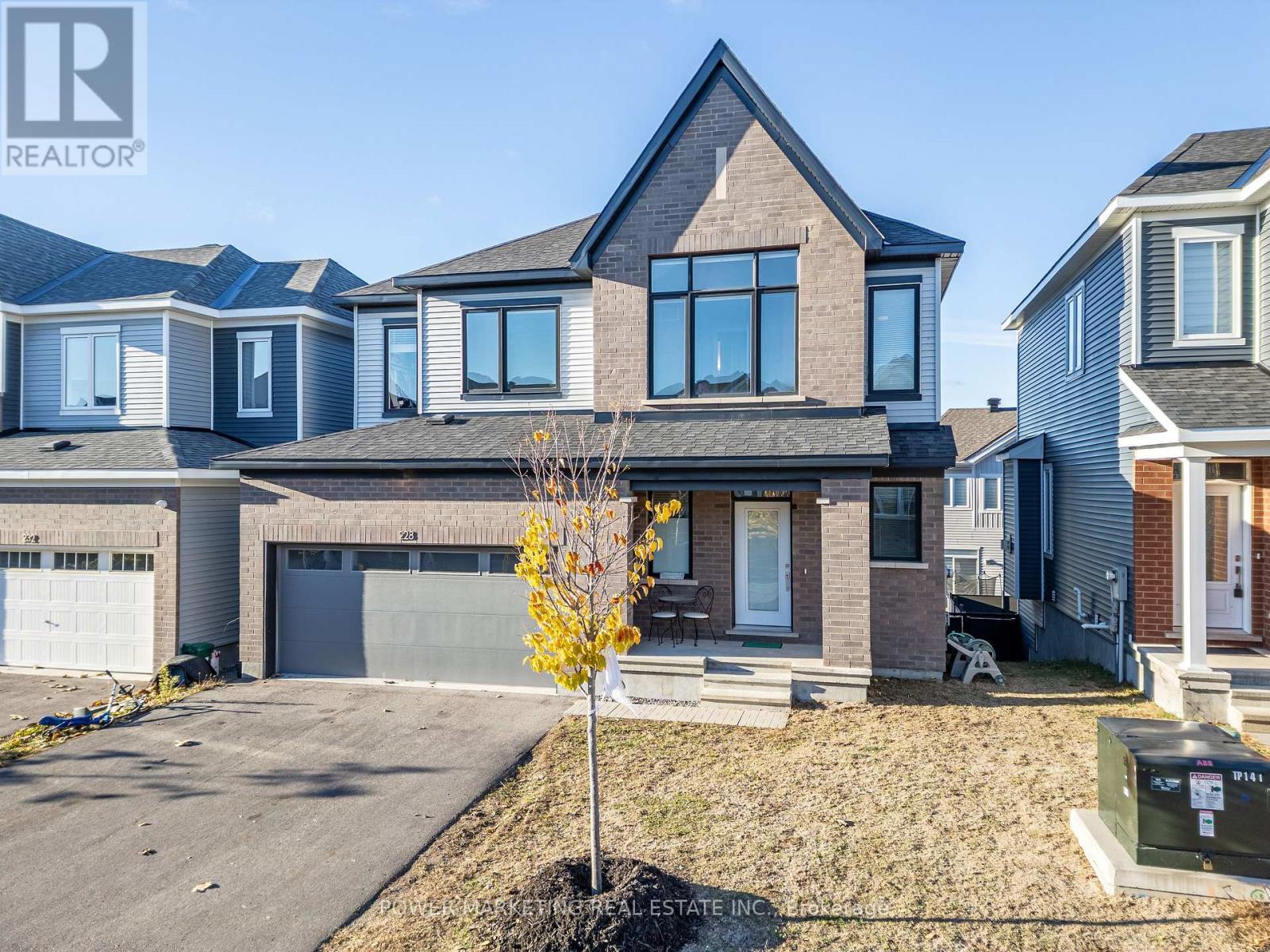 228 Appalachian Circle, Ottawa, Ontario  K2J 6X4 - Photo 3 - X12876984