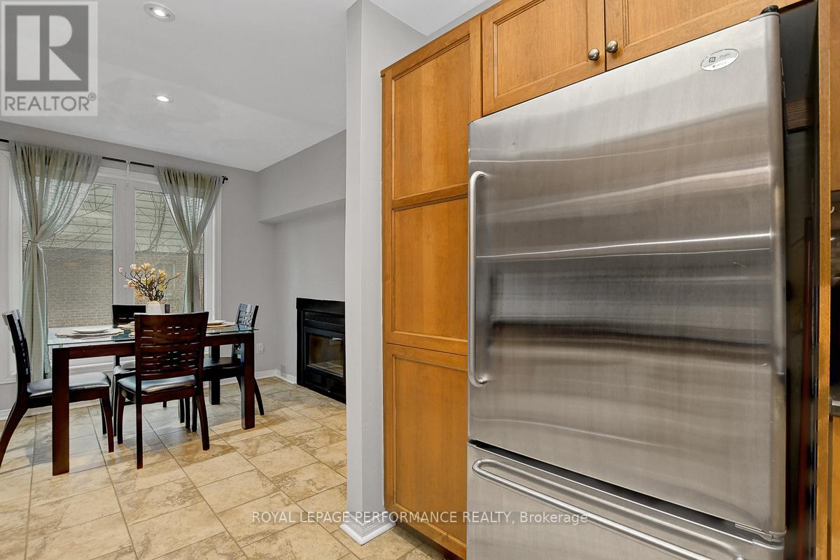 19 Columbus Avenue, Ottawa, Ontario  K1K 1R2 - Photo 15 - X12877048