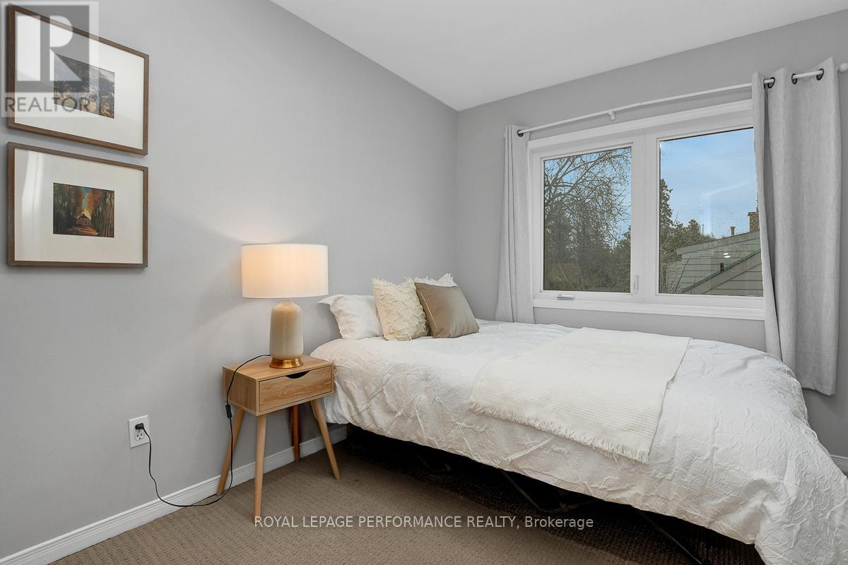 19 Columbus Avenue, Ottawa, Ontario  K1K 1R2 - Photo 24 - X12877048