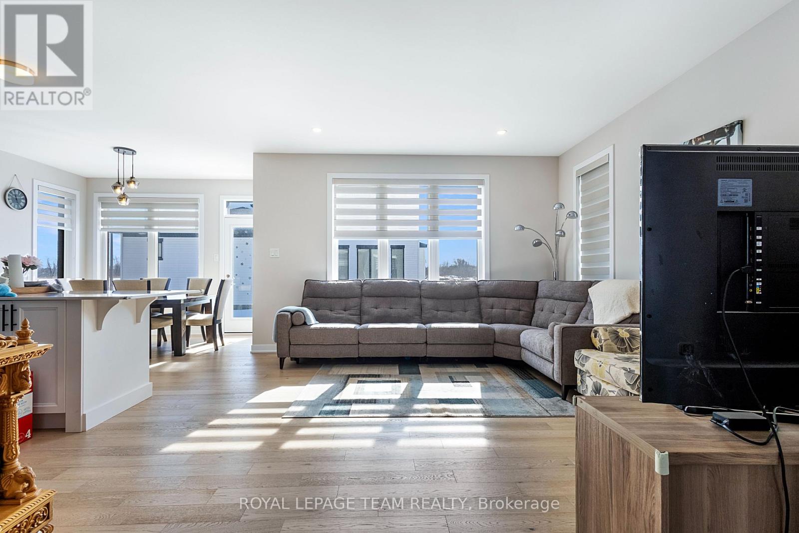 331 Peninsula Road, Ottawa, Ontario  K2J 4J4 - Photo 6 - X12877070