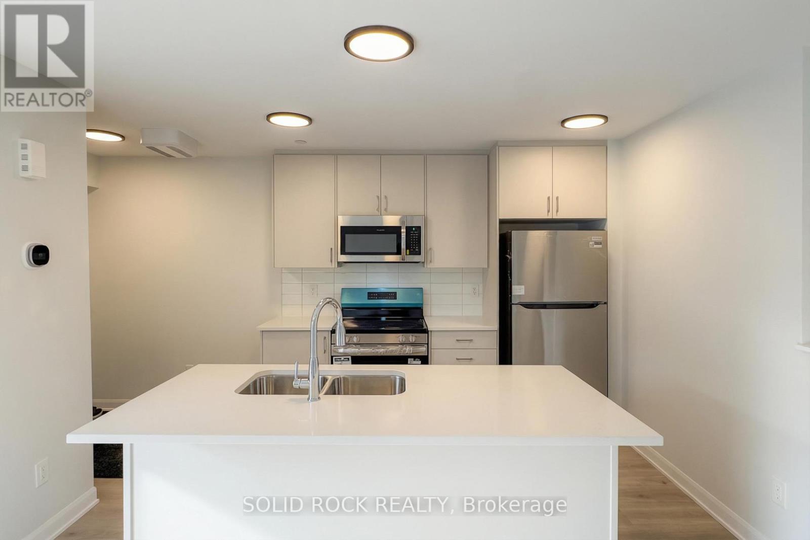 20 - 401 Glenroy Gilbert Drive, Ottawa, Ontario  K2J 5W2 - Photo 4 - X12877086