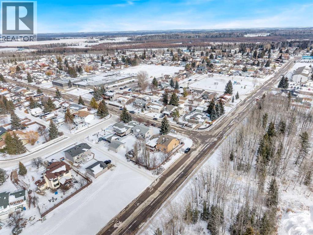 5704 58 Street, Rocky Mountain House, Alberta  T4T 1H9 - Photo 12 - A2288498