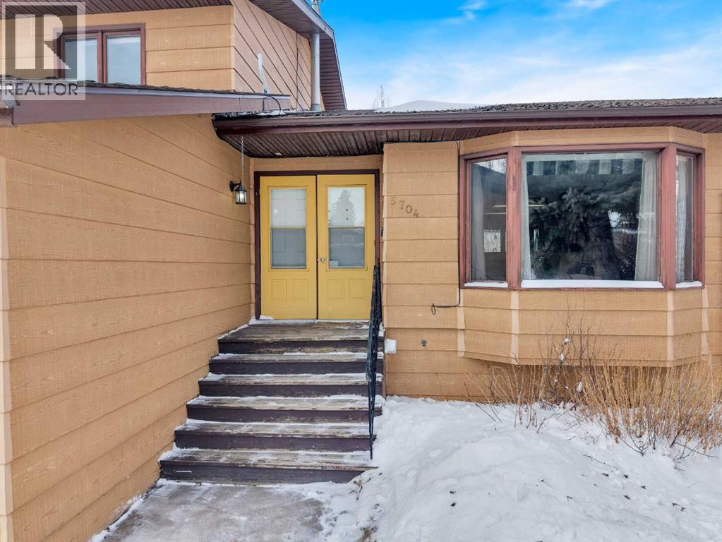 5704 58 Street, Rocky Mountain House, Alberta  T4T 1H9 - Photo 14 - A2288498