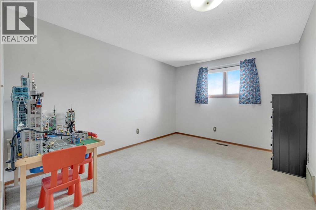 5704 58 Street, Rocky Mountain House, Alberta  T4T 1H9 - Photo 26 - A2288498