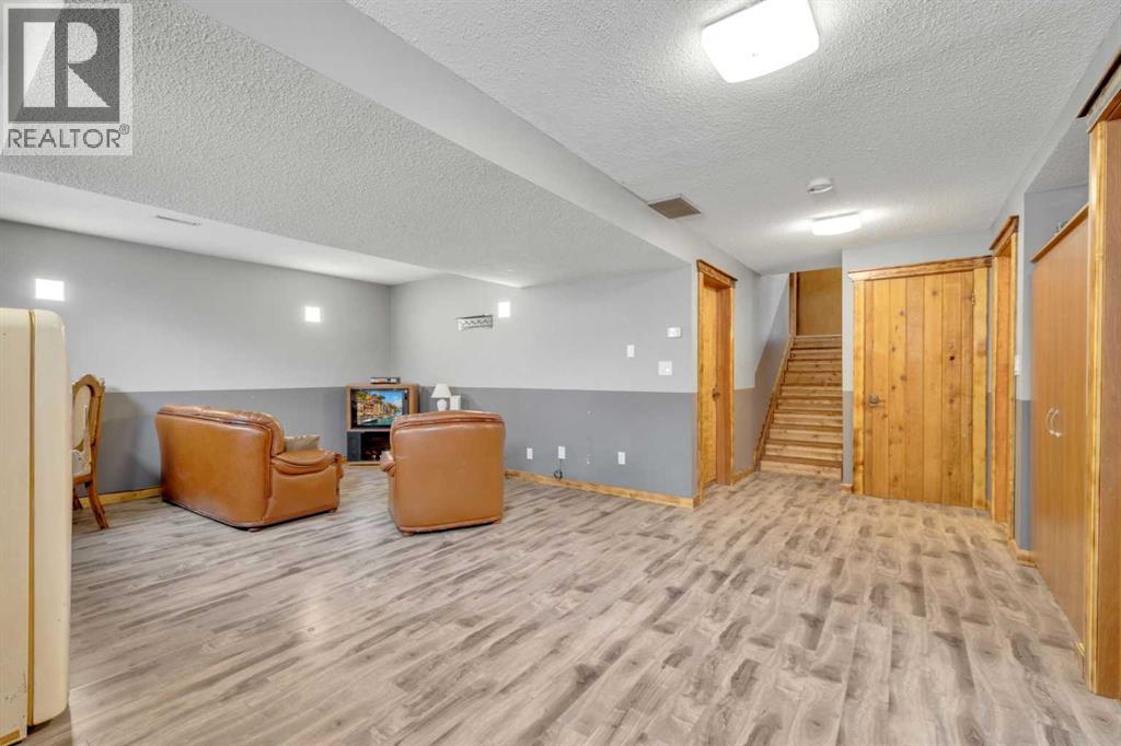 5704 58 Street, Rocky Mountain House, Alberta  T4T 1H9 - Photo 41 - A2288498