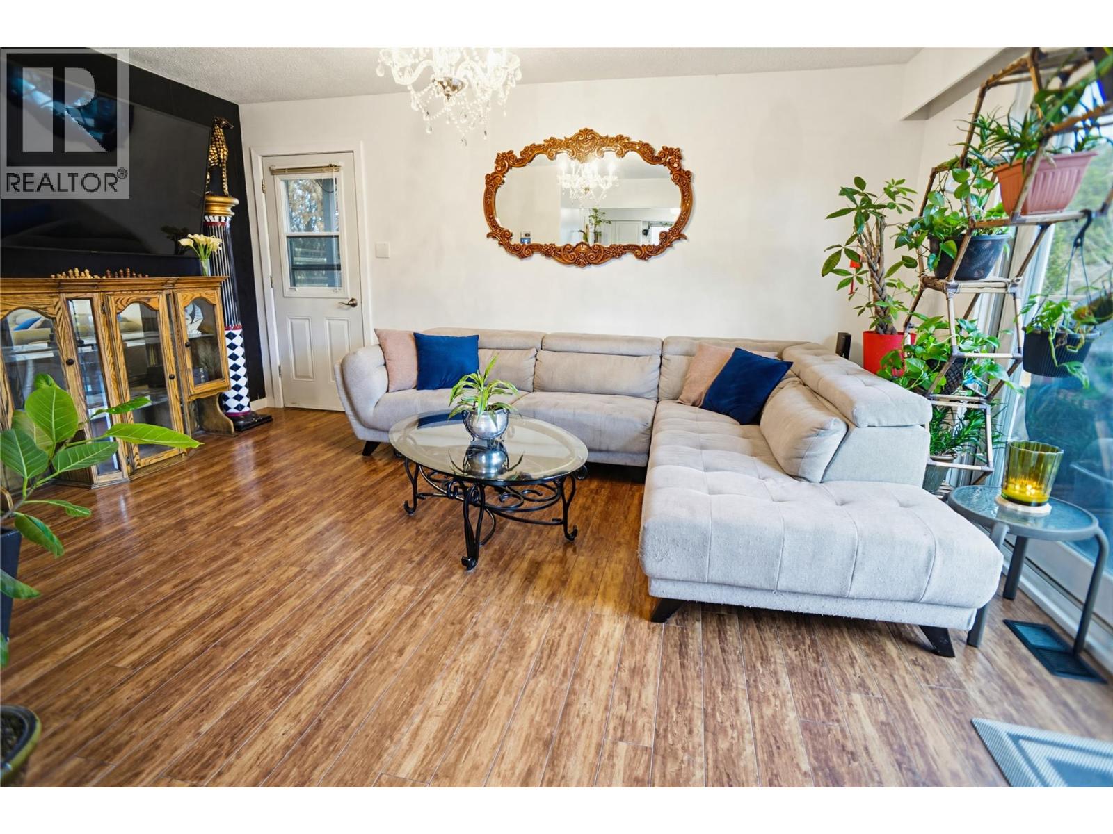 2811 Bank Road, Kamloops, British Columbia  V2B 6Y5 - Photo 6 - 10378426