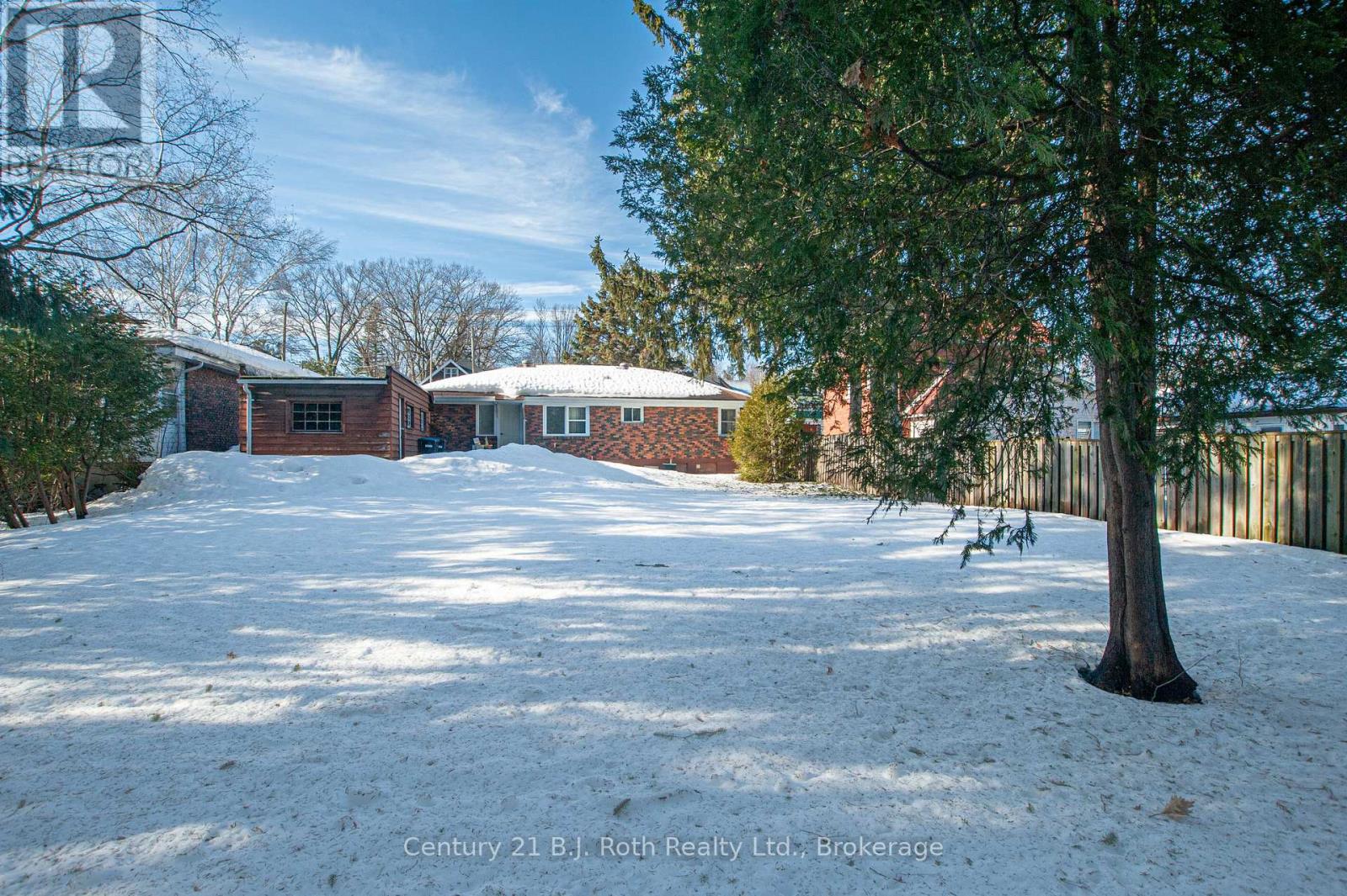 Main - 639 Yonge Street, Midland, Ontario  L4R 2E1 - Photo 10 - S12876888