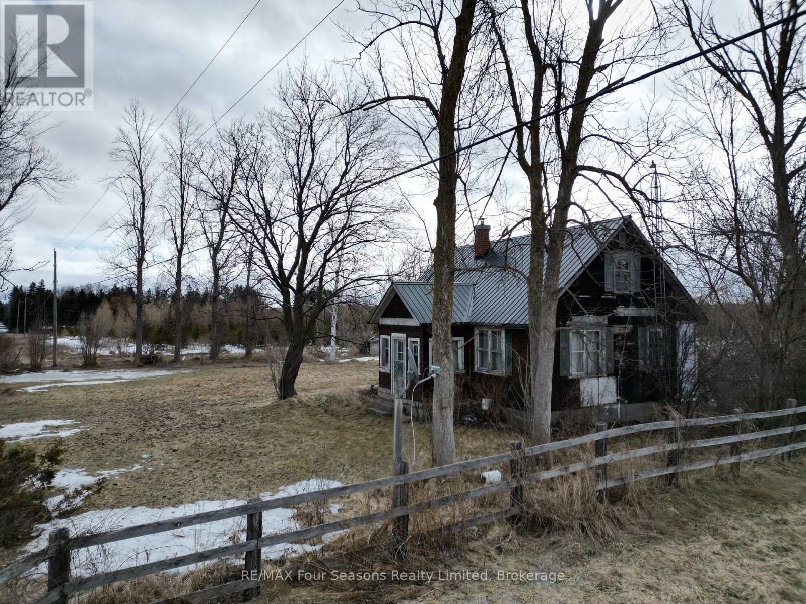 6677 26 Highway, Clearview, Ontario  L0M 1S0 - Photo 13 - S12876970