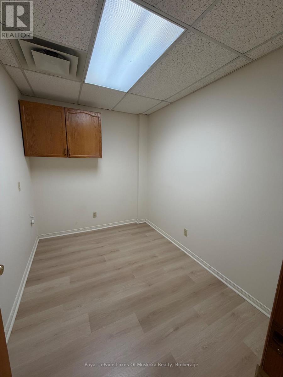 Unit 3 - 367 Muskoka Rd 3 Road N, Huntsville (Chaffey), Ontario  P1H 1H6 - Photo 10 - X12876962