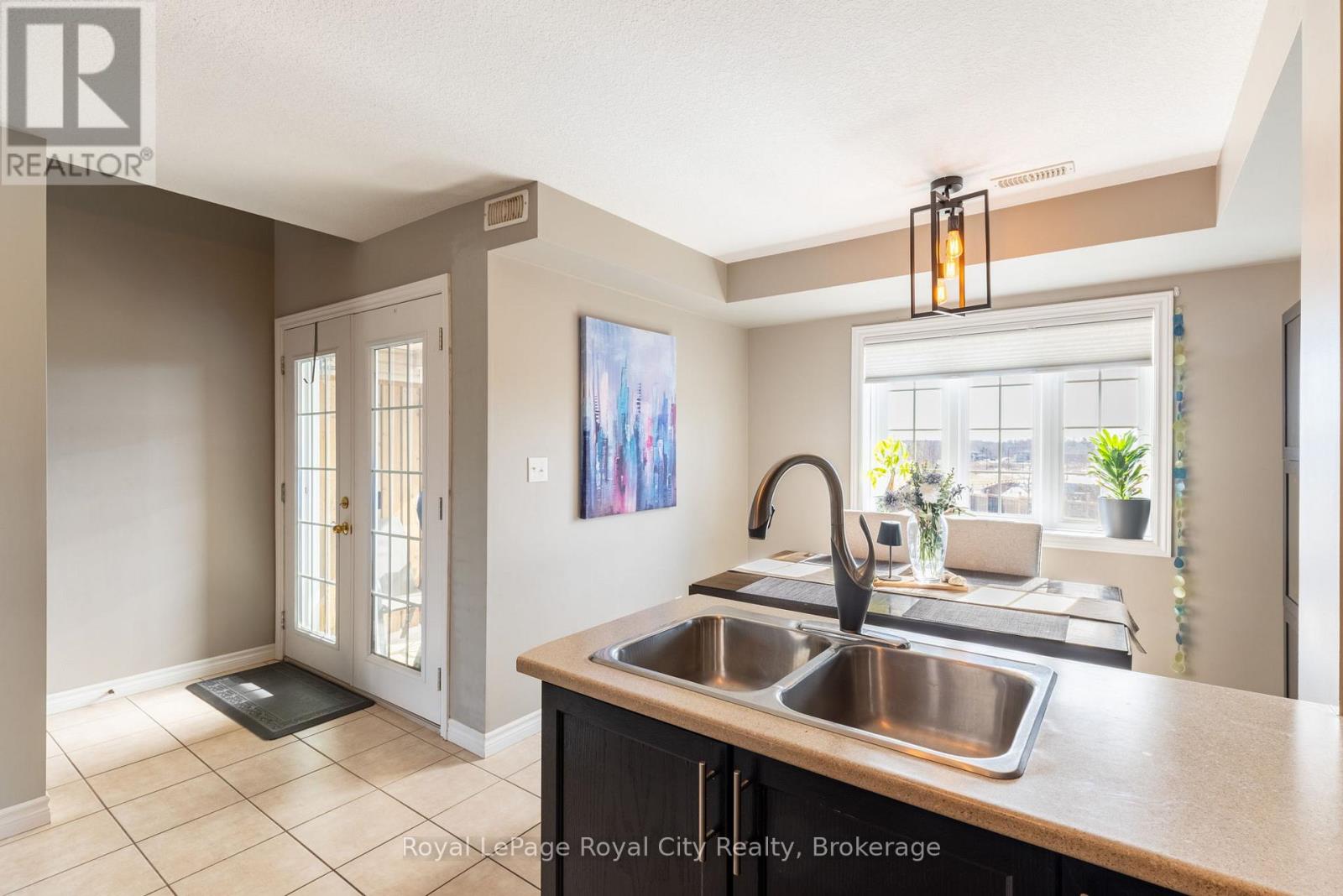 B - 638 Woodlawn Road E, Guelph (Victoria North), Ontario  N1E 0K4 - Photo 14 - X12877012