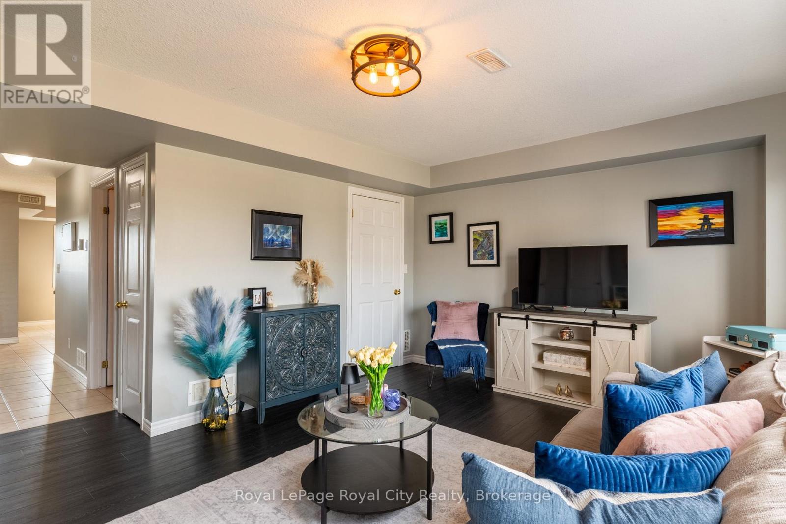 B - 638 Woodlawn Road E, Guelph (Victoria North), Ontario  N1E 0K4 - Photo 4 - X12877012