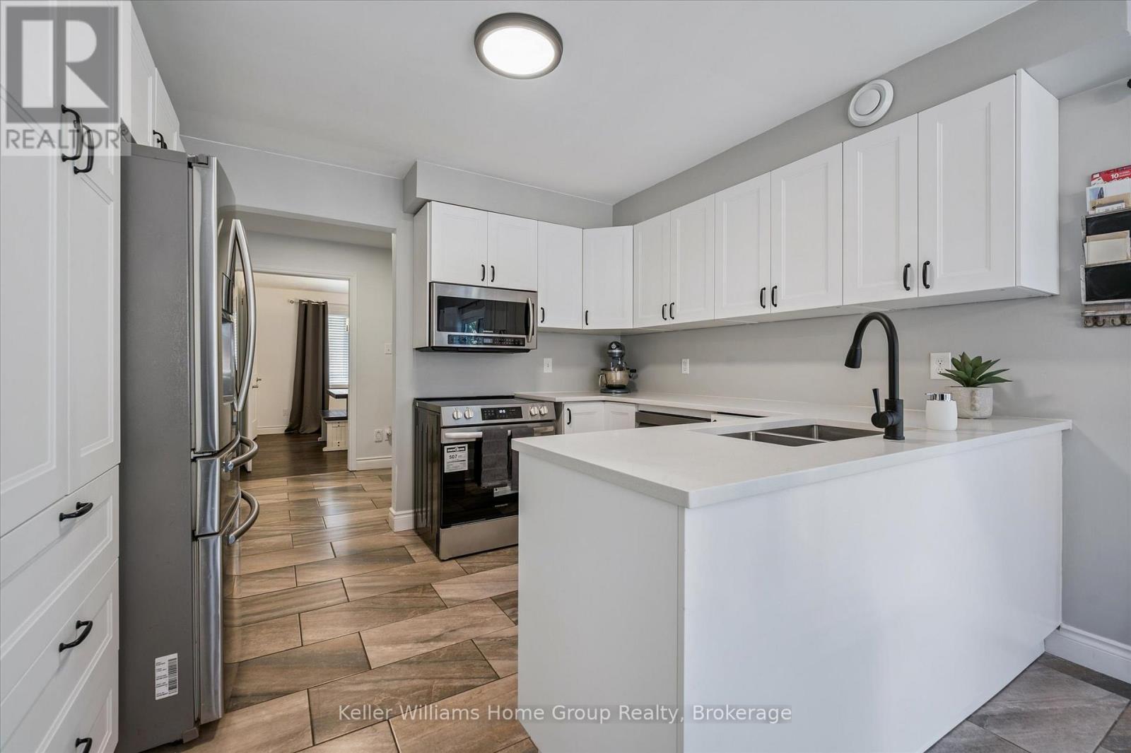 284 Colborne Street, Centre Wellington, Ontario  N0B 1S0 - Photo 12 - X12877068