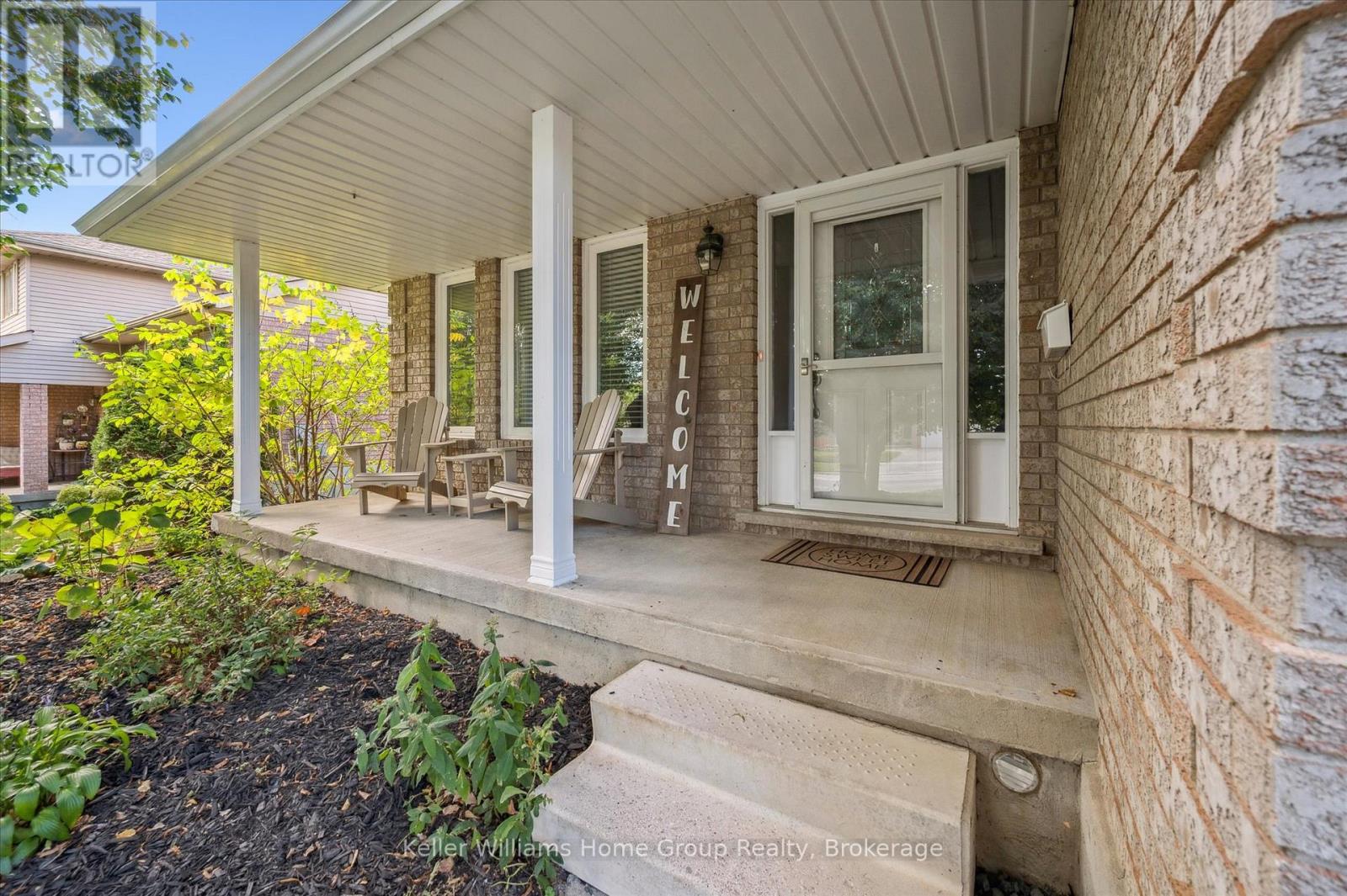 284 Colborne Street, Centre Wellington, Ontario  N0B 1S0 - Photo 3 - X12877068