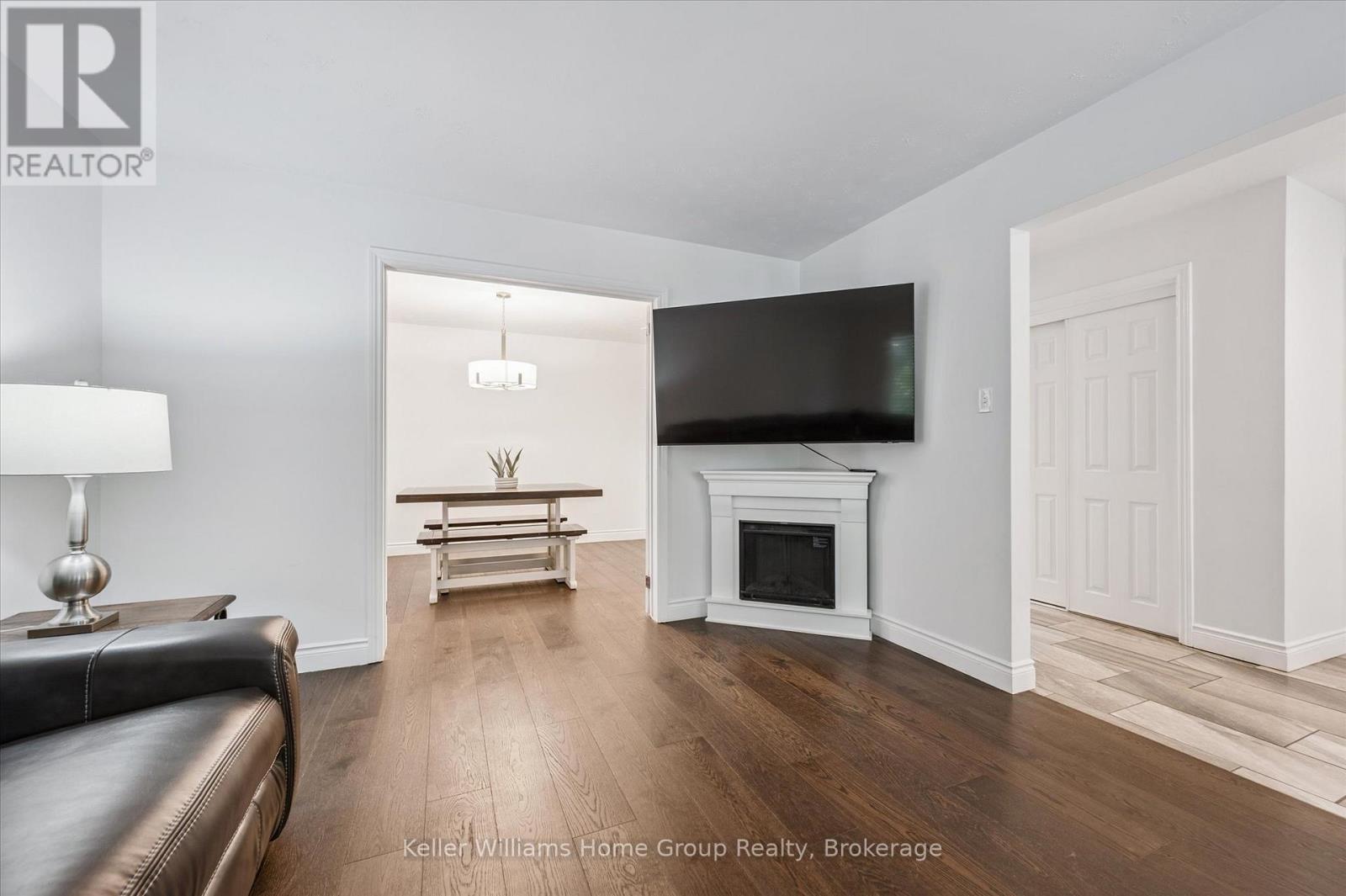 284 Colborne Street, Centre Wellington, Ontario  N0B 1S0 - Photo 8 - X12877068