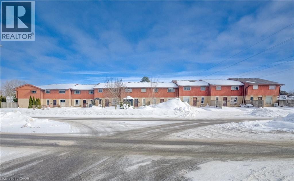 249 Cedarbrae Avenue Unit# 18, Waterloo, Ontario  N2L 4S8 - Photo 3 - 40805241