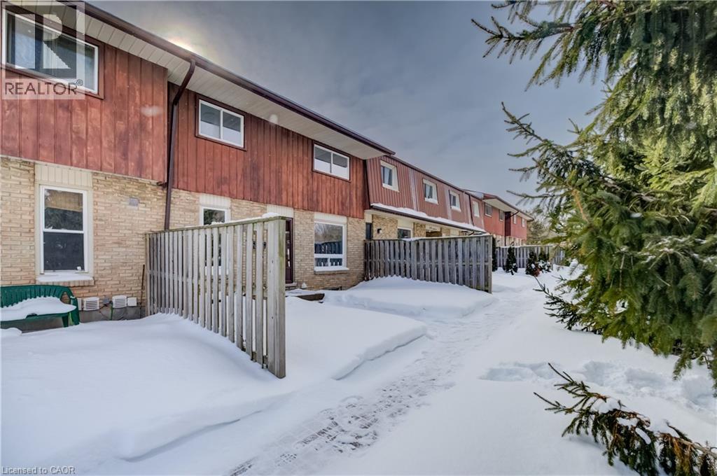 249 Cedarbrae Avenue Unit# 18, Waterloo, Ontario  N2L 4S8 - Photo 4 - 40805241