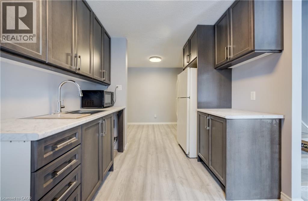 249 Cedarbrae Avenue Unit# 18, Waterloo, Ontario  N2L 4S8 - Photo 8 - 40805241