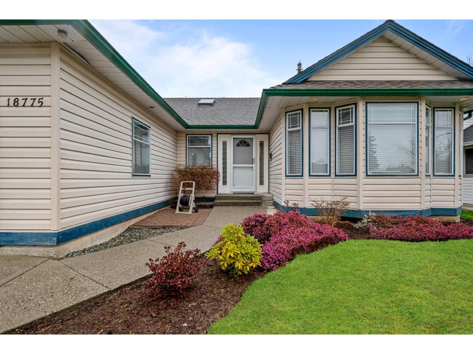 18775 59 Avenue, Surrey, British Columbia  V3S 7M1 - Photo 3 - R3098653