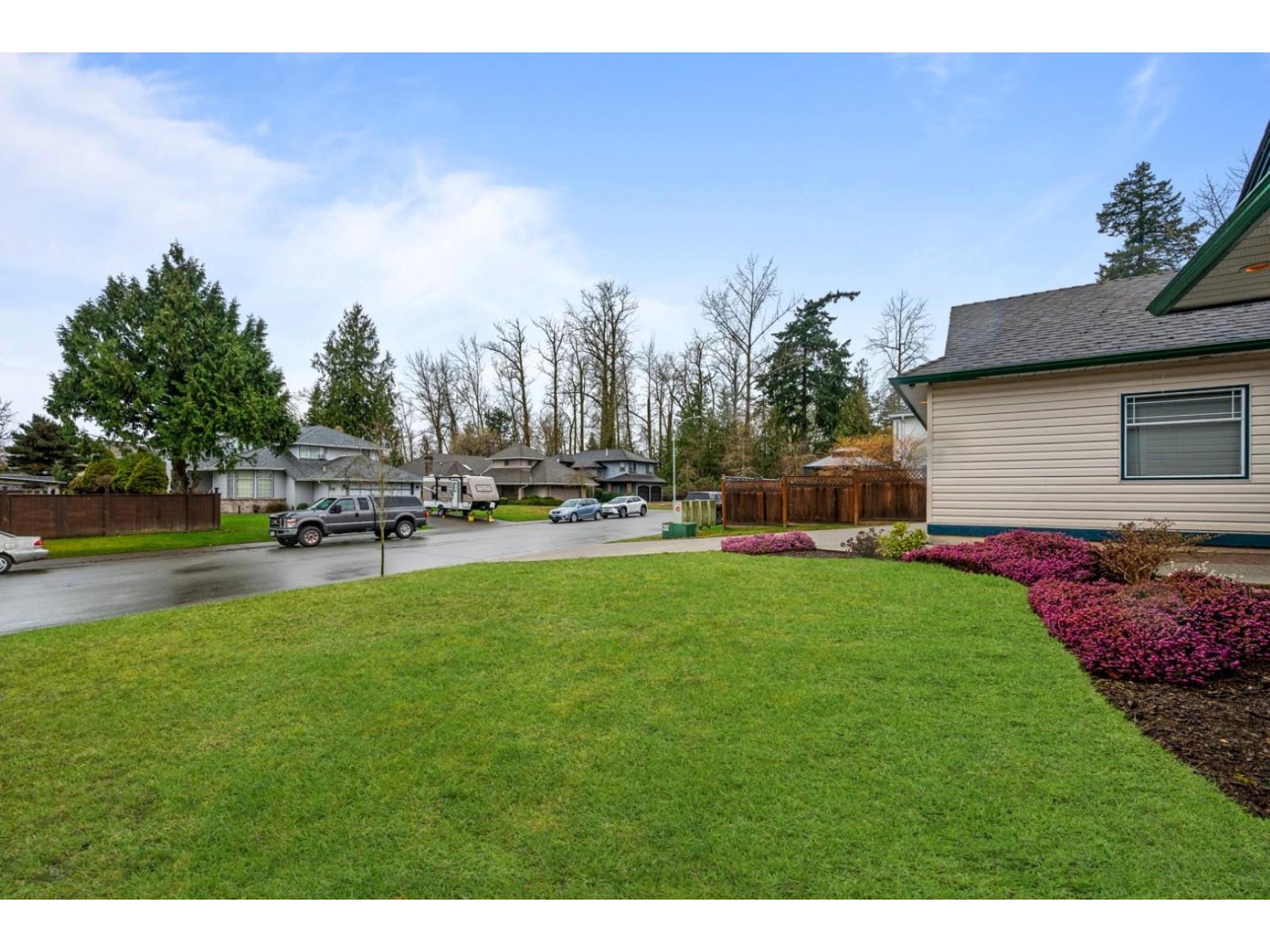 18775 59 Avenue, Surrey, British Columbia  V3S 7M1 - Photo 4 - R3098653