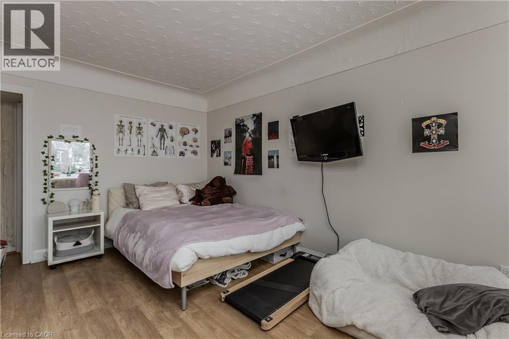 34 Hollywood Street N, Hamilton, Ontario  L8S 3K6 - Photo 10 - 40810627