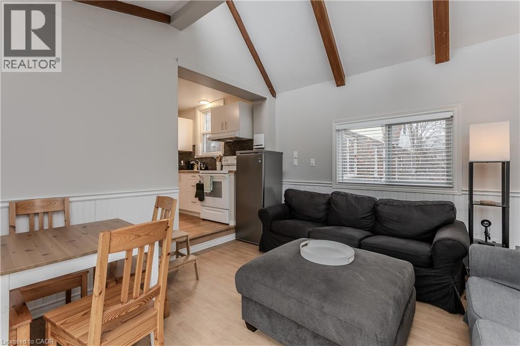 34 Hollywood Street N, Hamilton, Ontario  L8S 3K6 - Photo 8 - 40810627