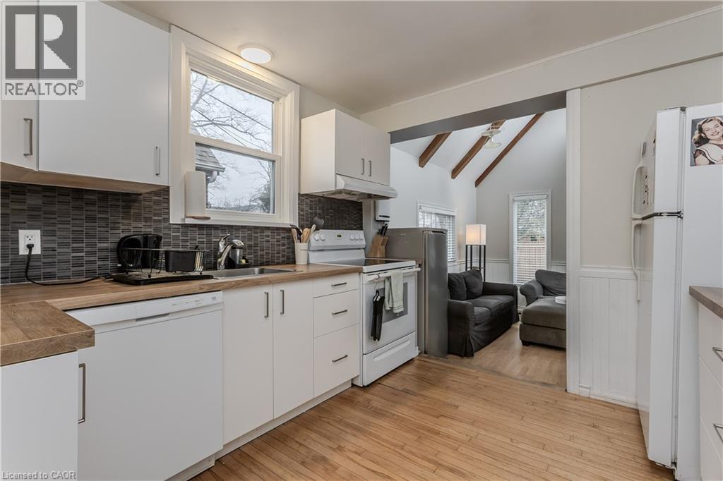 34 Hollywood Street N, Hamilton, Ontario  L8S 3K6 - Photo 5 - 40810627