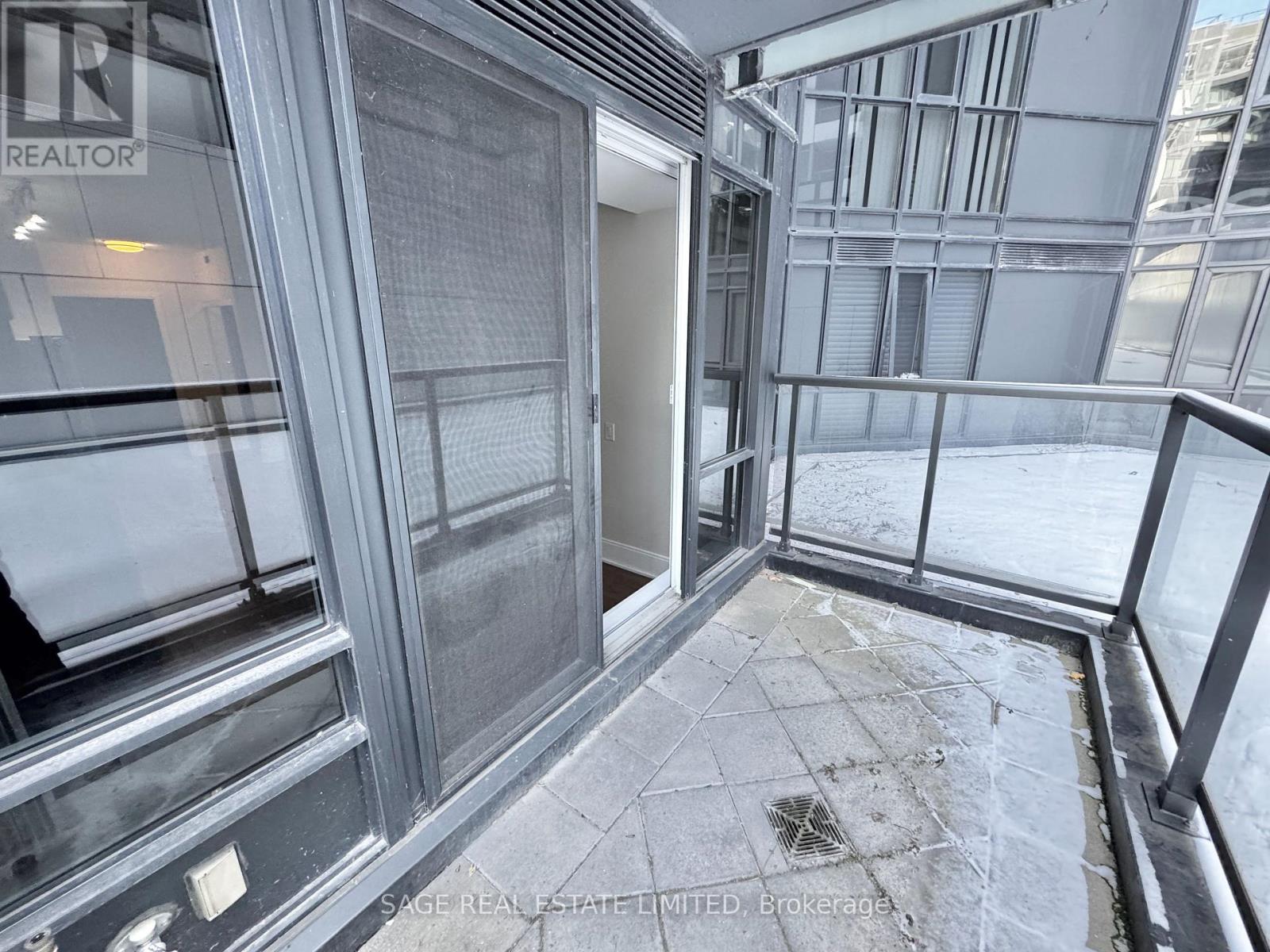 201 - 560 Front Street W, Toronto, Ontario  M5V 1C1 - Photo 11 - C12876870