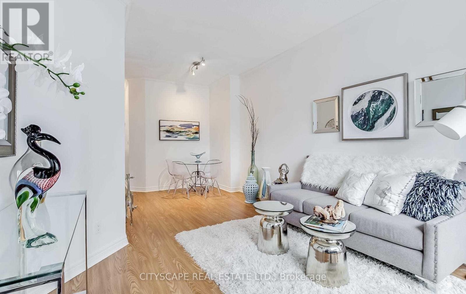 Lph8 - 55 Bloor Street E, Toronto, Ontario  M4W 3W6 - Photo 11 - C12876892