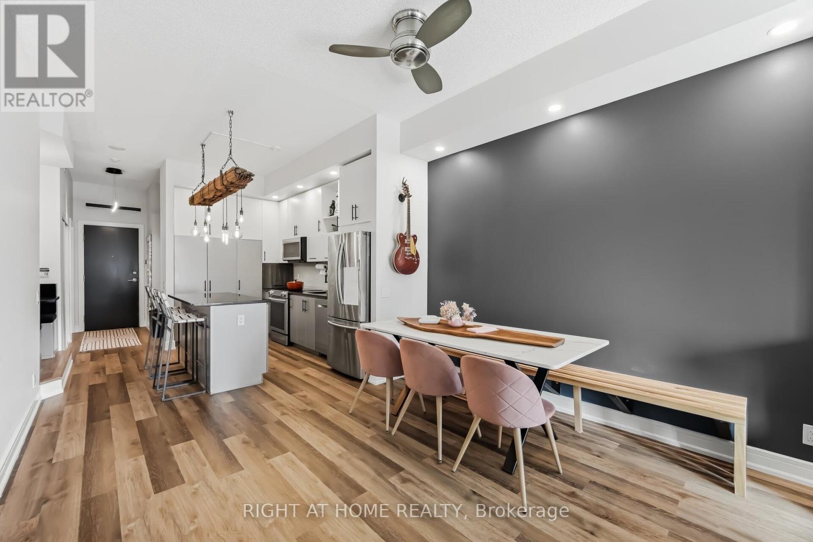 S320 - 112 George Street, Toronto (Moss Park), Ontario  M5A 2M5 - Photo 14 - C12877034