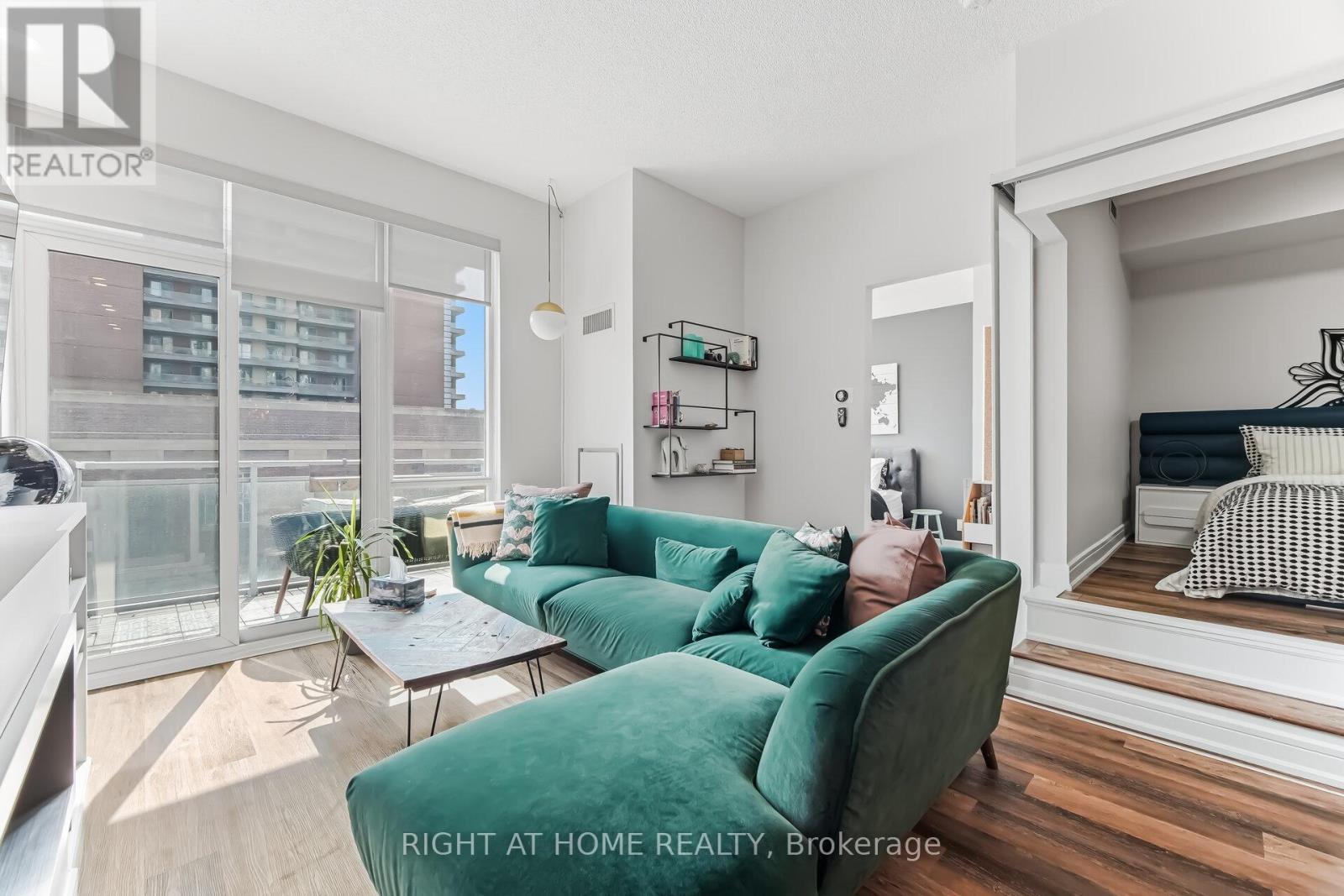 S320 - 112 George Street, Toronto (Moss Park), Ontario  M5A 2M5 - Photo 17 - C12877034