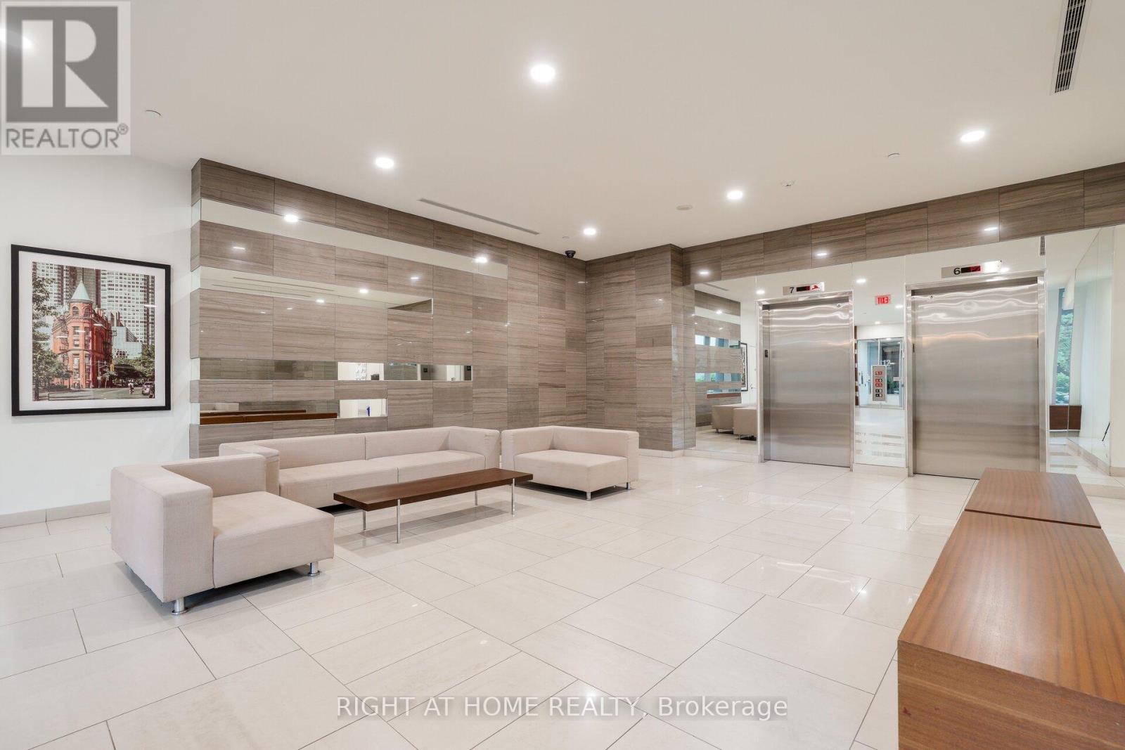 S320 - 112 George Street, Toronto (Moss Park), Ontario  M5A 2M5 - Photo 31 - C12877034