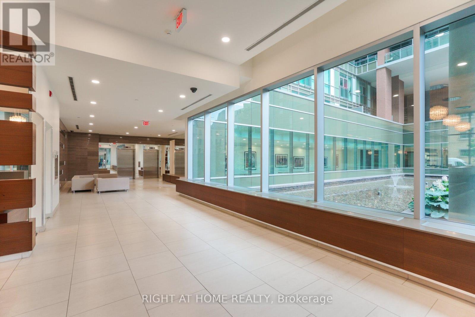 S320 - 112 George Street, Toronto (Moss Park), Ontario  M5A 2M5 - Photo 32 - C12877034