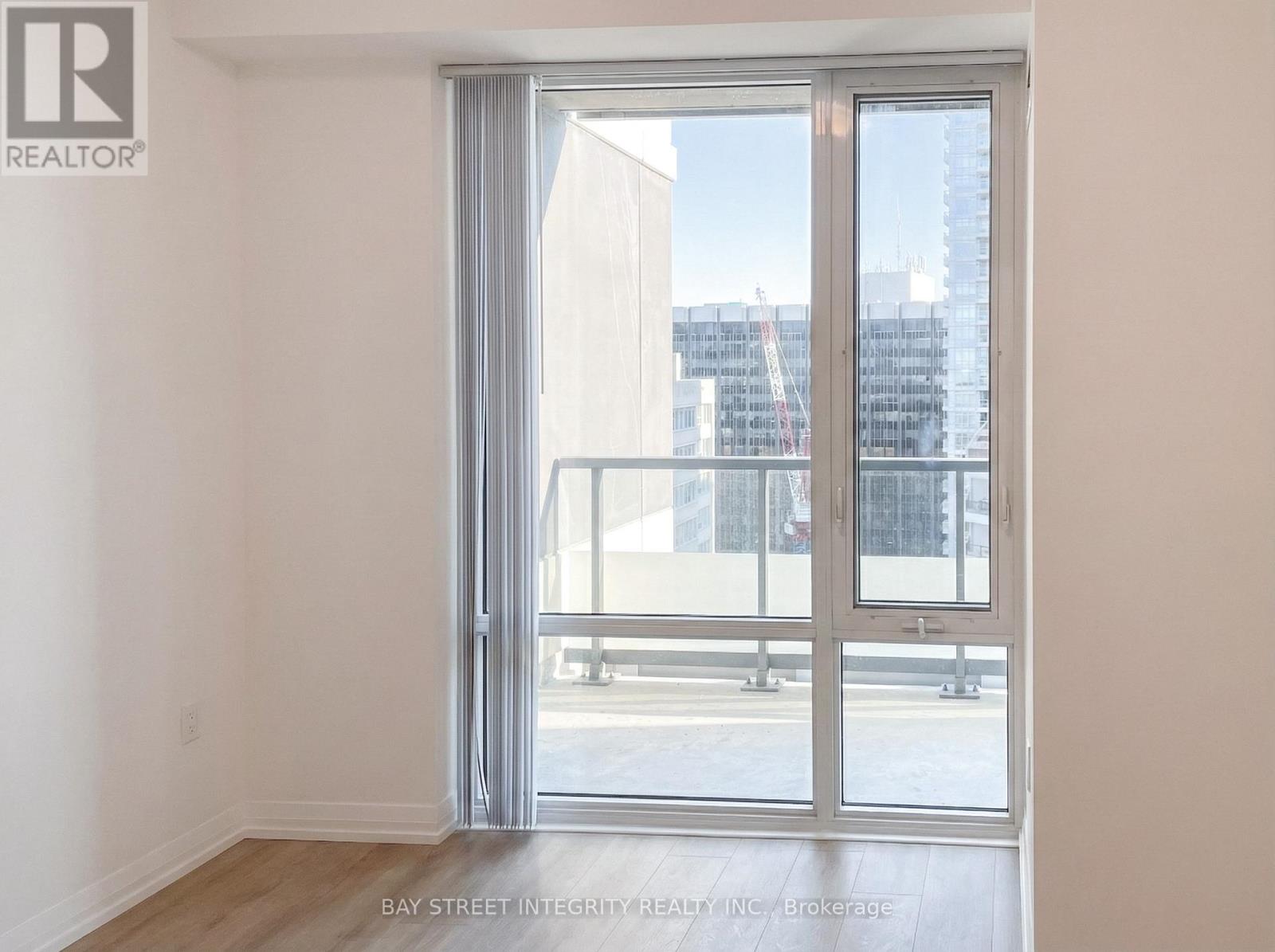 2010 - 25 Holly Street, Toronto, Ontario  M4S 0E3 - Photo 7 - C12877066