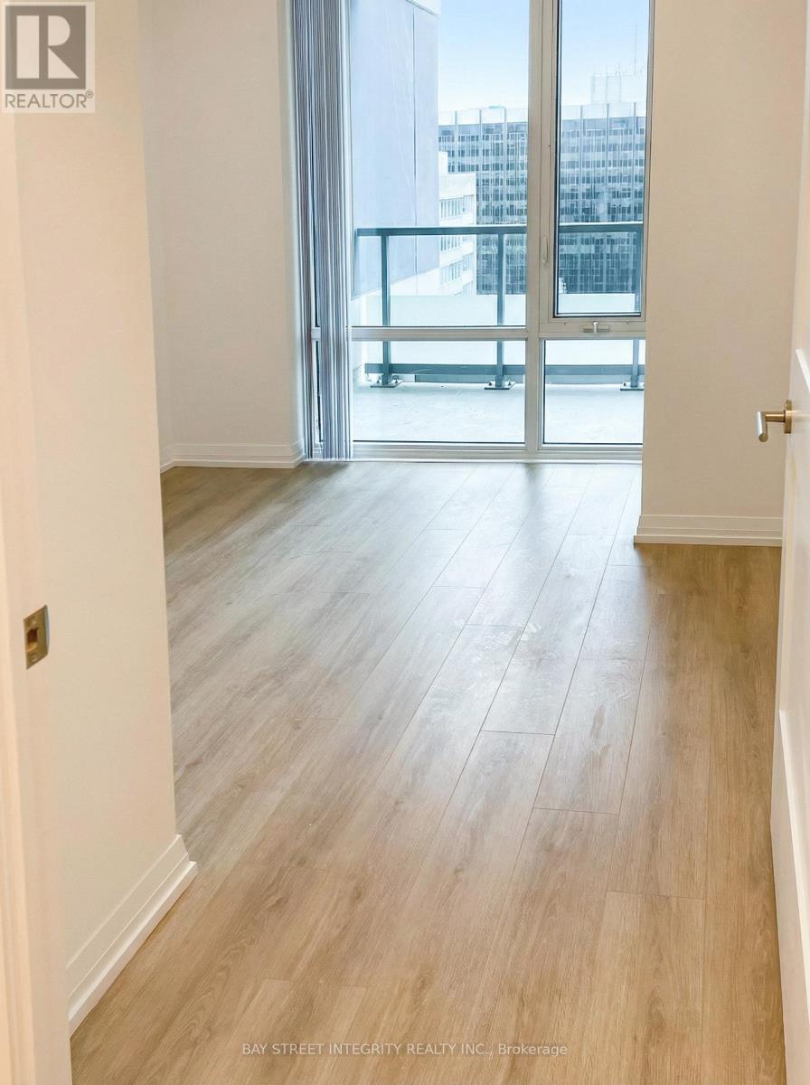 2010 - 25 Holly Street, Toronto, Ontario  M4S 0E3 - Photo 8 - C12877066