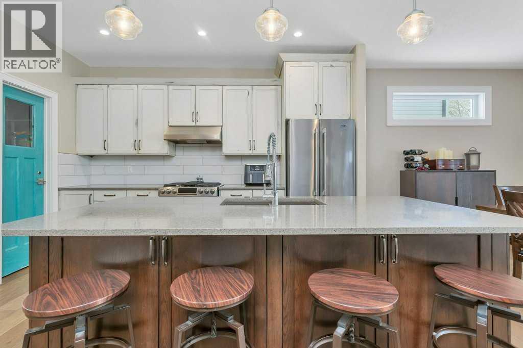 5825 Maple Crescent, Innisfail, Alberta  T4G 0A9 - Photo 6 - A2290502